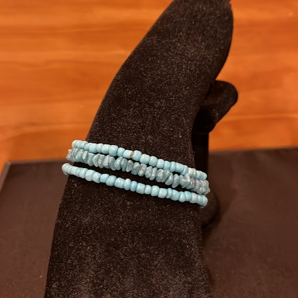 5 Stretch Bracelets - Picture 5 of 6